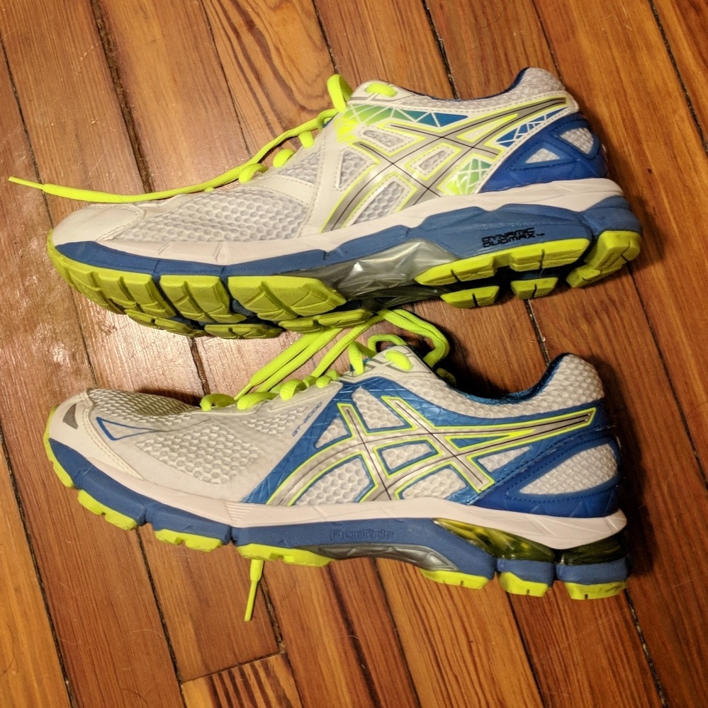 SALE Asics GT 2000 Running Shoes